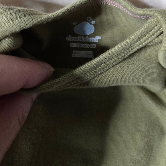 Nike and Cloud Island Baby Girl Newborn Bodysuit and Sleeper Bundle 6 Piece Lot - Picture 7 of 7